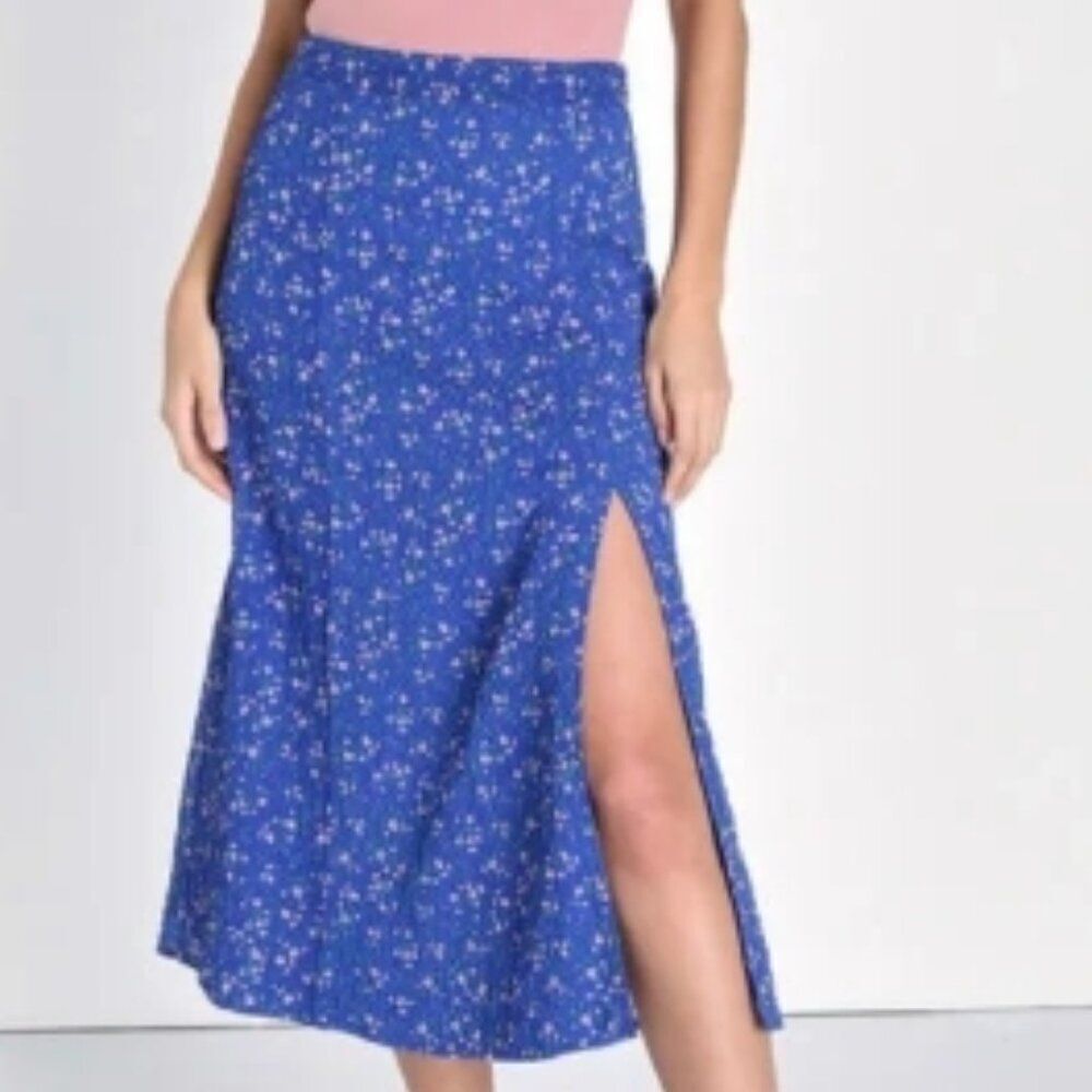LuLus Floral Blue Midi Skirt in Size XS